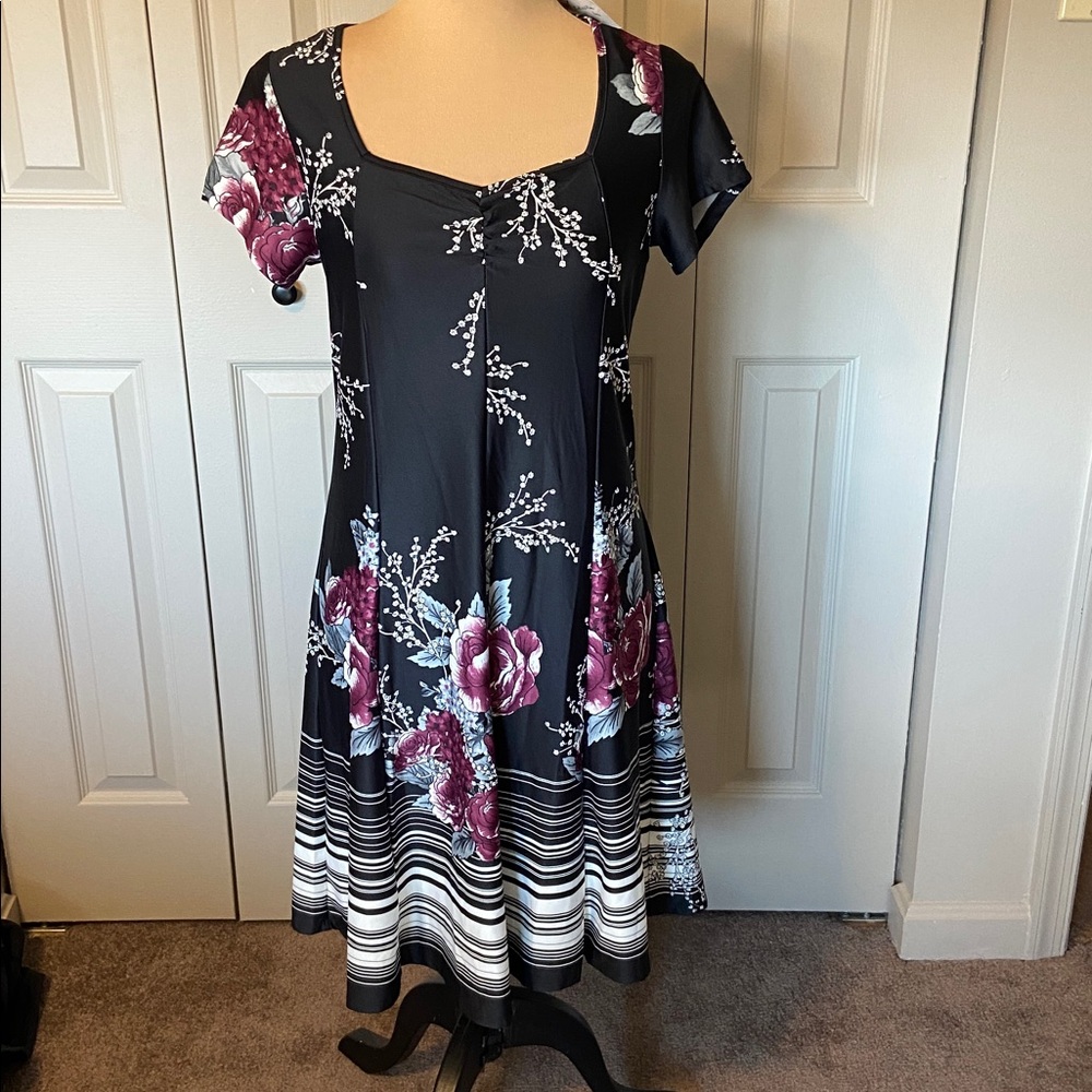 NY Collection Women’s NWT Floral Short Sleeve Dress Fit & Flare Medium Petite
